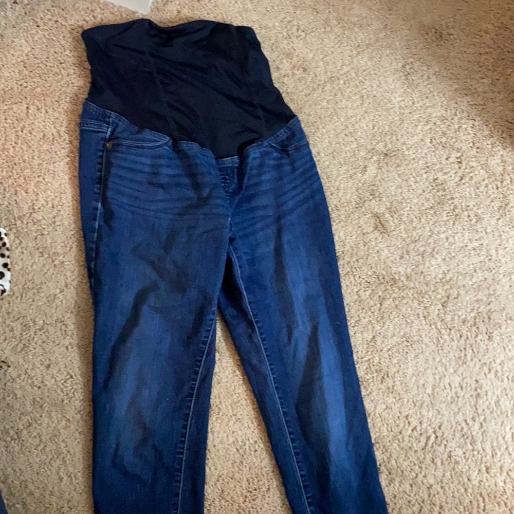 Maternity skinny jeans size 2